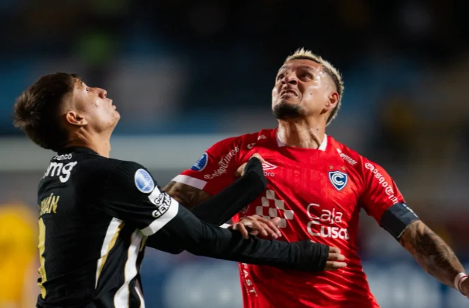 Cienciano vence e agrava crise do Atlético Mineiro