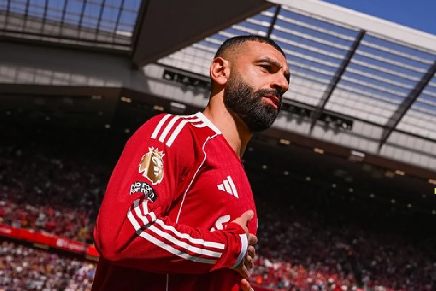 Salah sofre lesão na coxa e pode não jogar mais pelo Liverpool