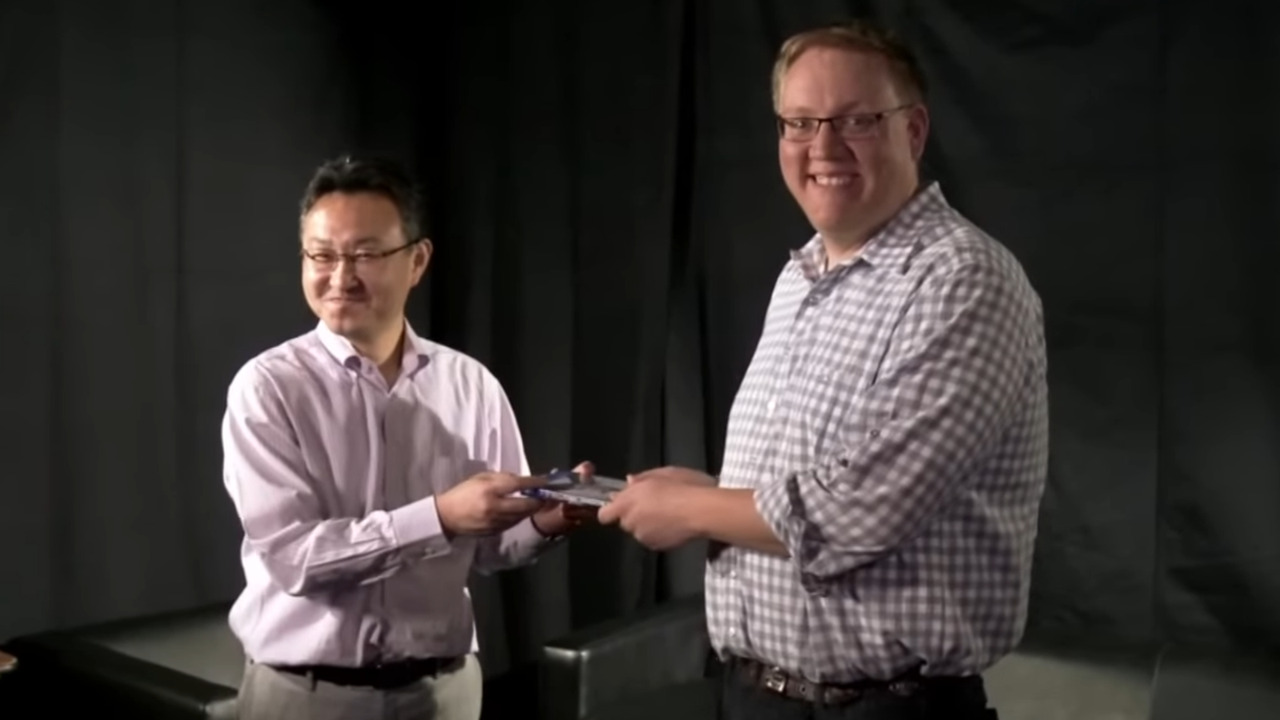 Shuhei Yoshida diz que vídeo icônico do PS4 não foi uma provocação ao Xbox