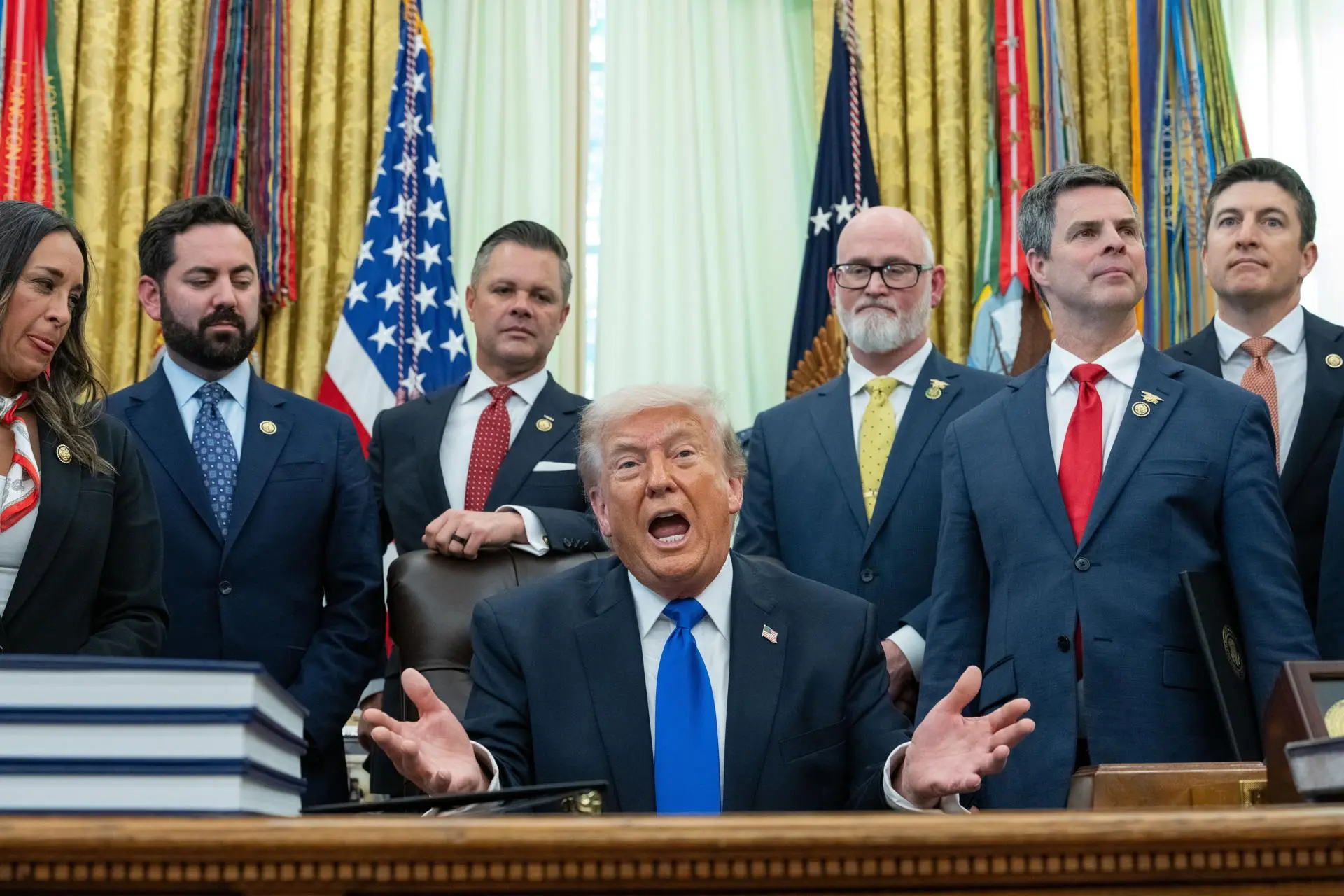 Trump reage após Infantino garantir Irã na Copa: 'Deixem eles'