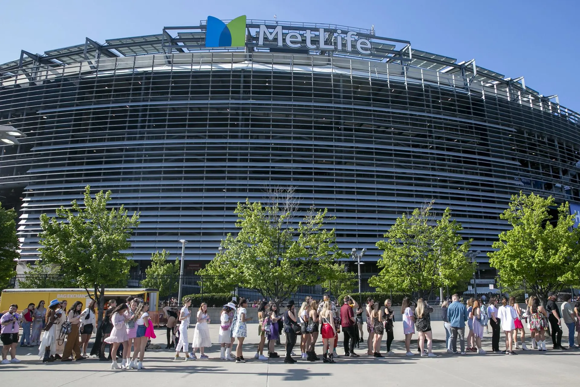 organização alerta sobre risco de ir a pé a estádio